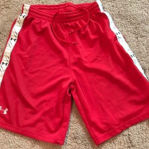 Boys Under Armour Medium Shorts